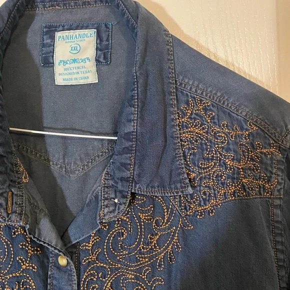 Embroidered western denim shirt - Picture 2 of 3